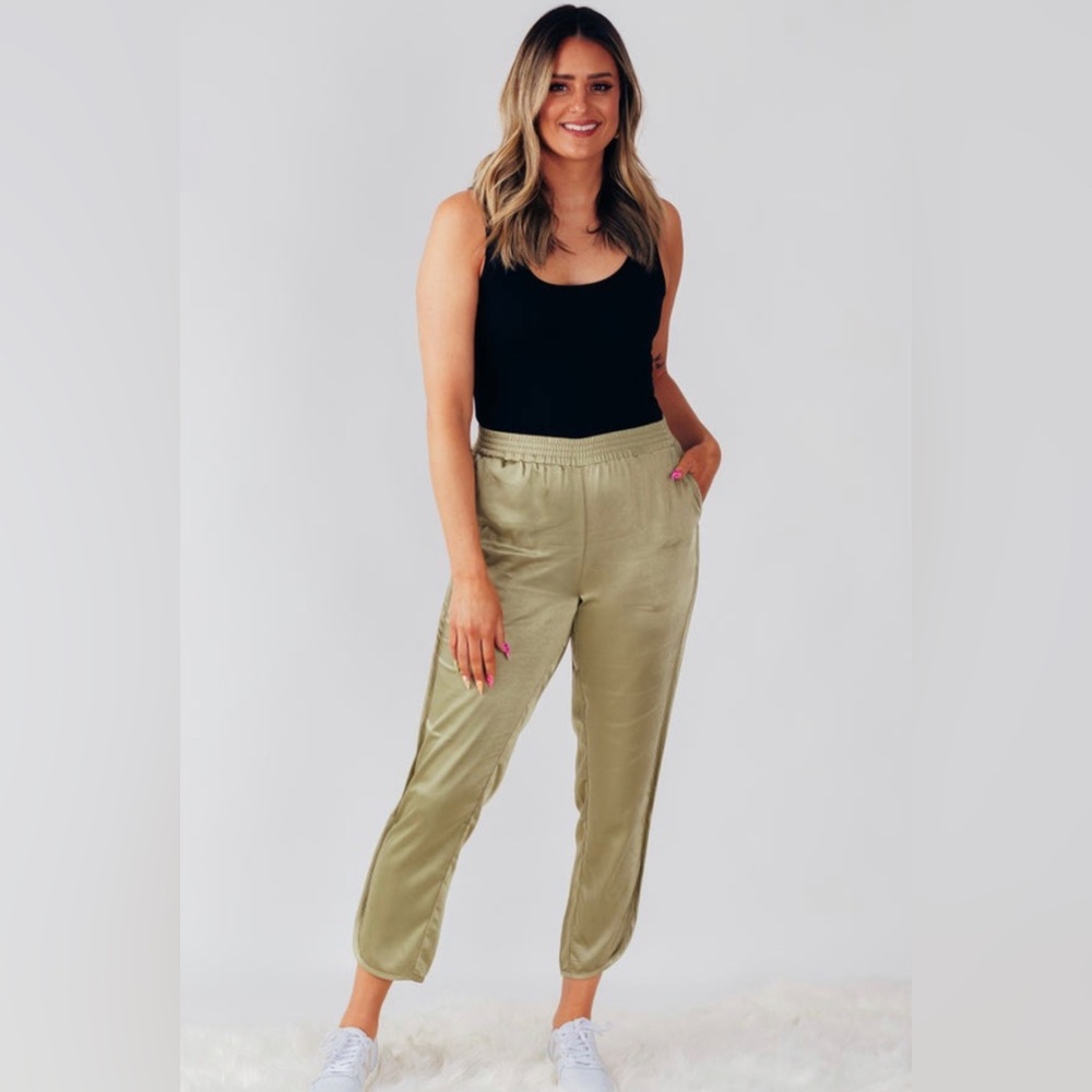 NEW! Silk pull on joggers!